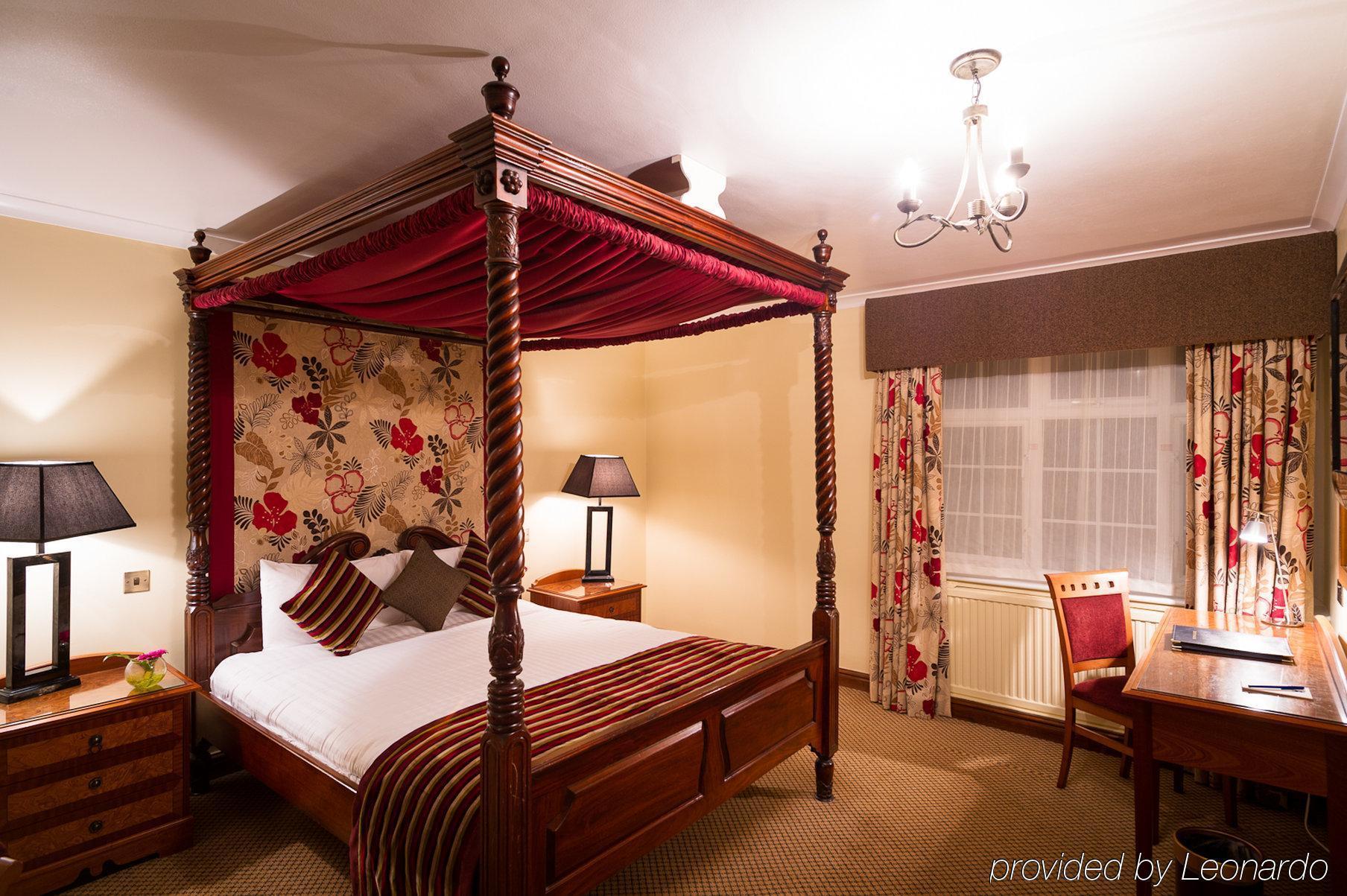 The Royal Chace Hotel Энфилд Номер фото
