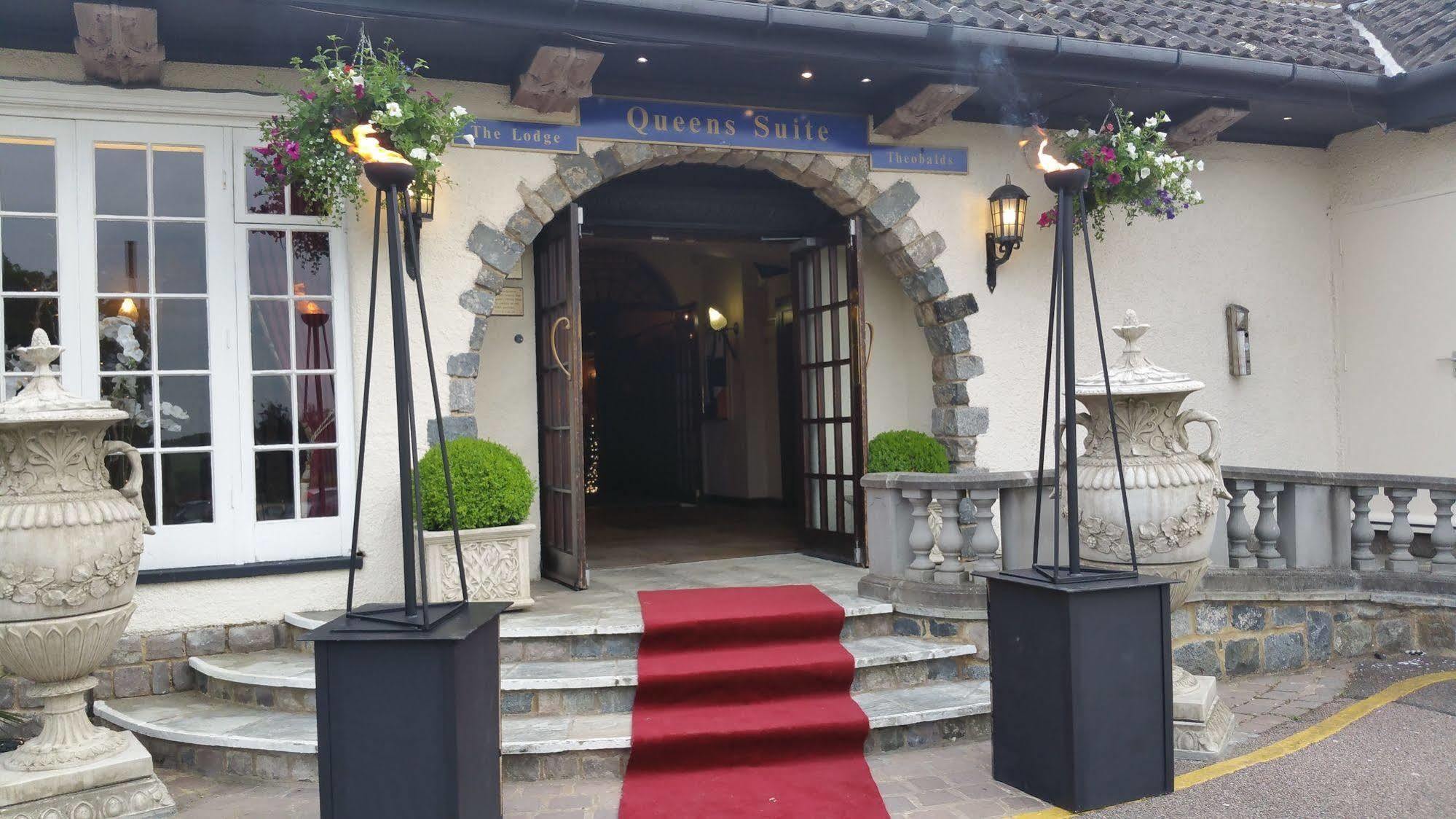 The Royal Chace Hotel Энфилд Экстерьер фото